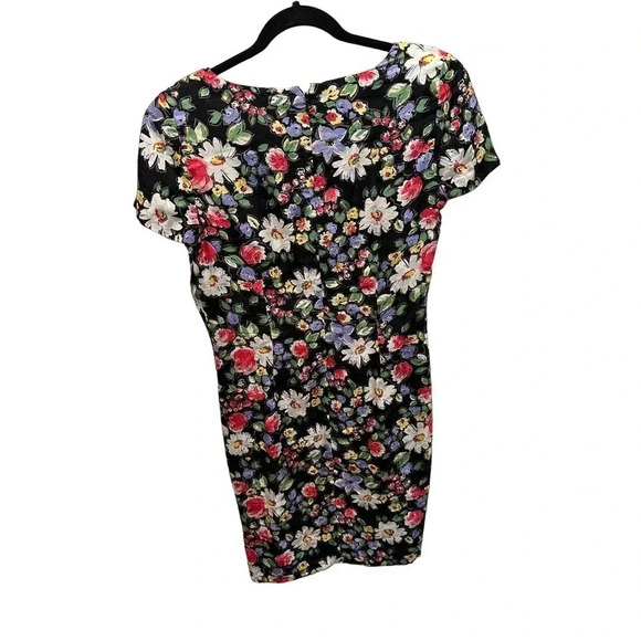 August Silk Women's Black Floral Short Sleeve Scoop Neck Back Zip Dress Size 8 - Picture 3 of 3